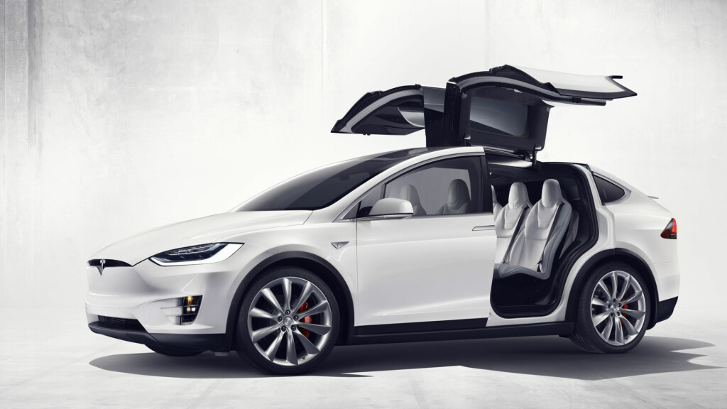 Tesla Model X (Bild: © Tesla Motors Inc.)
