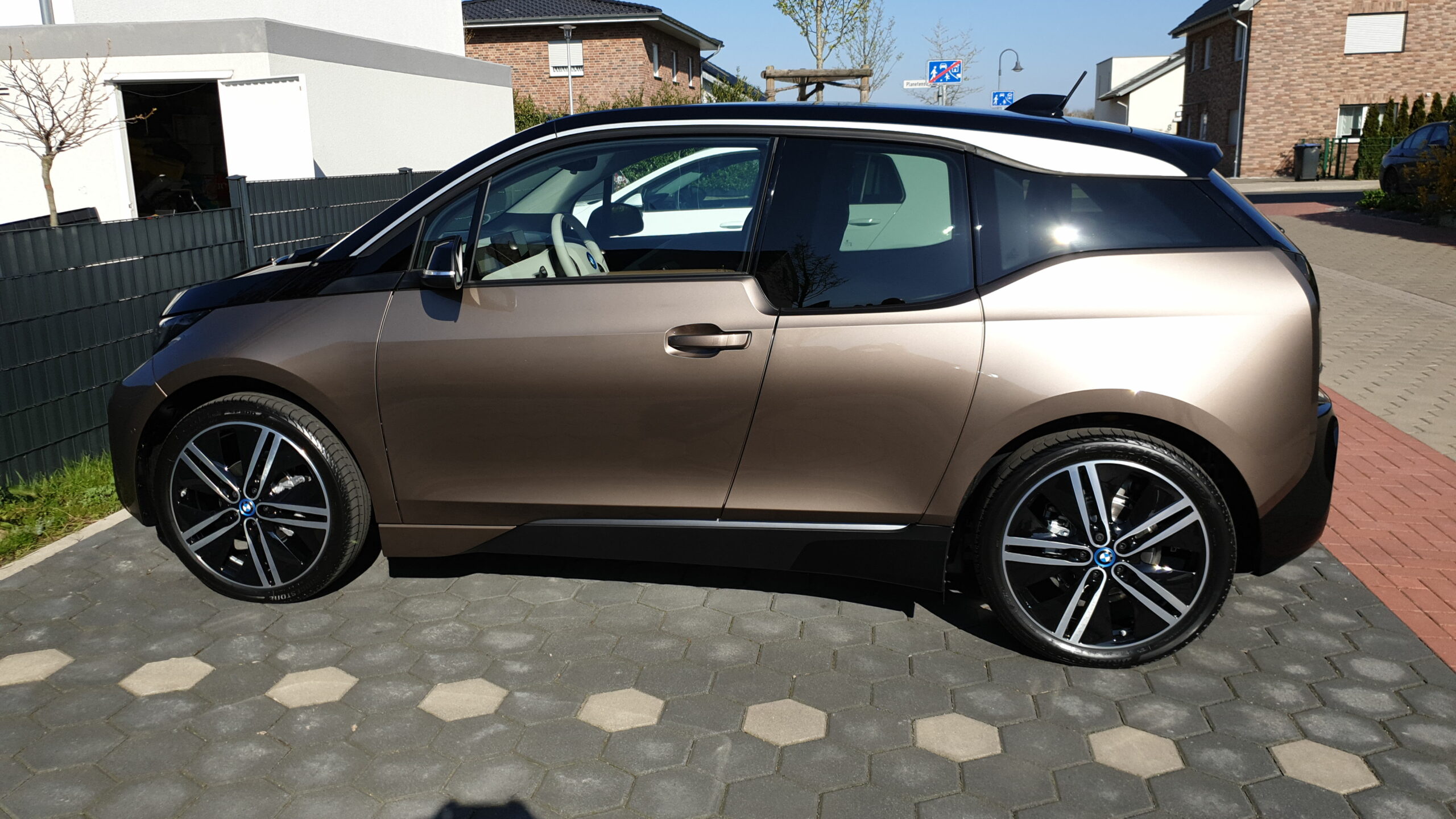 Rainer Orzadas BMW i3, Farbe: Jucarobeige 